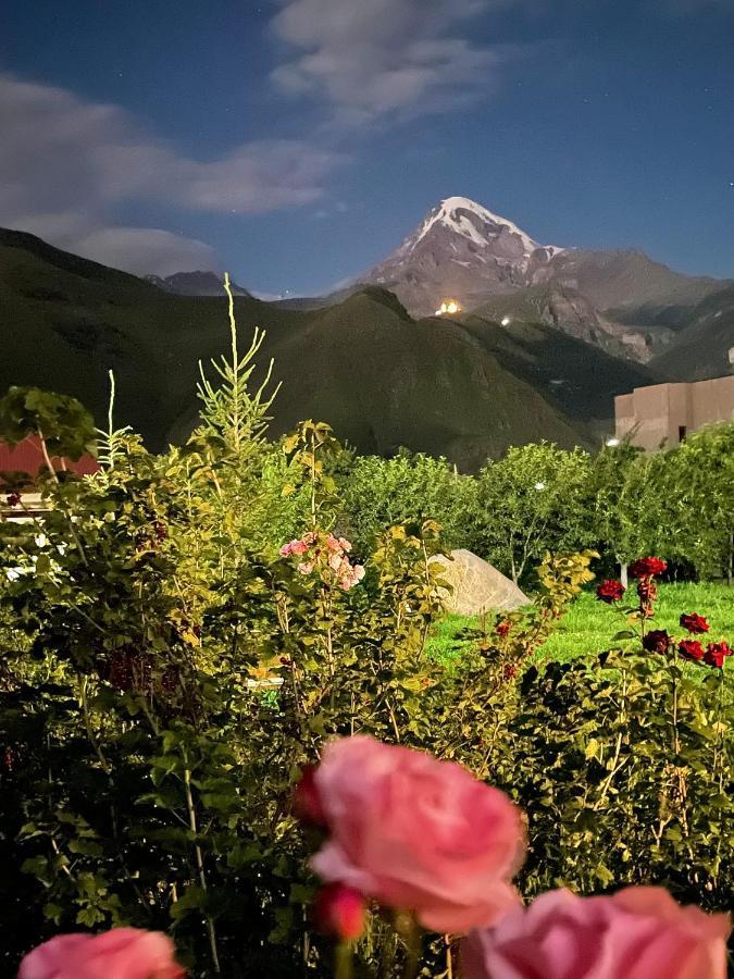 Hotel Piligrim Kazbegi Exterior foto